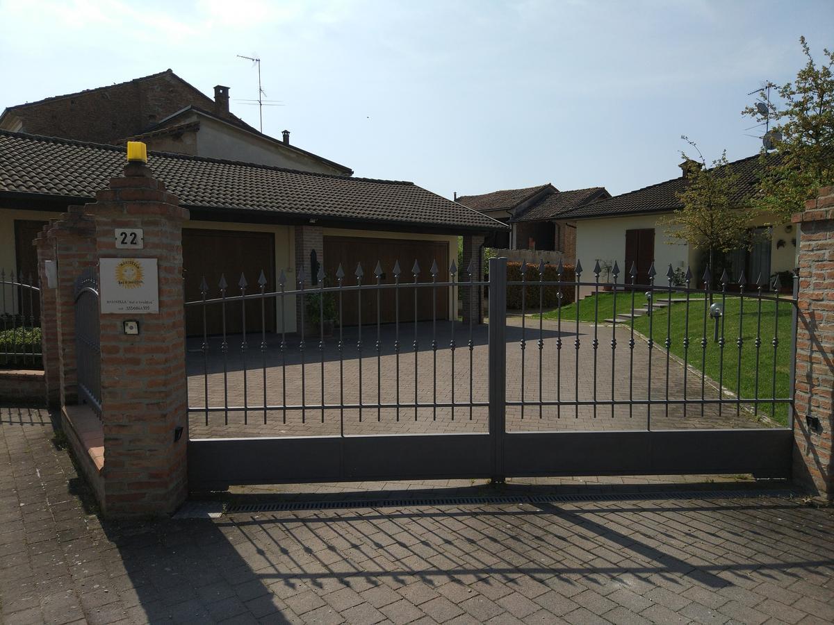 马里内拉住宿加早餐旅馆 Cornale 外观 照片